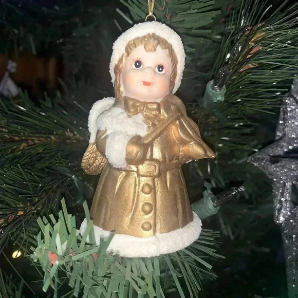 Italian Gold color Little Angel playing a Violin, Christmas blessings. - Picture 8 of 8
